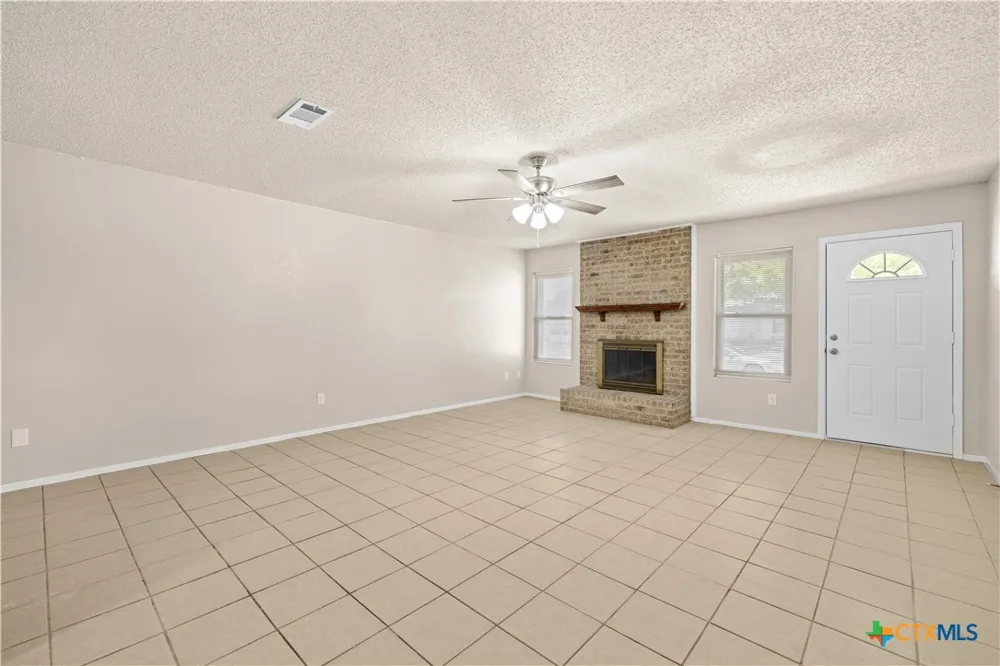 2808 Schwald Road Killeen, TX 76543