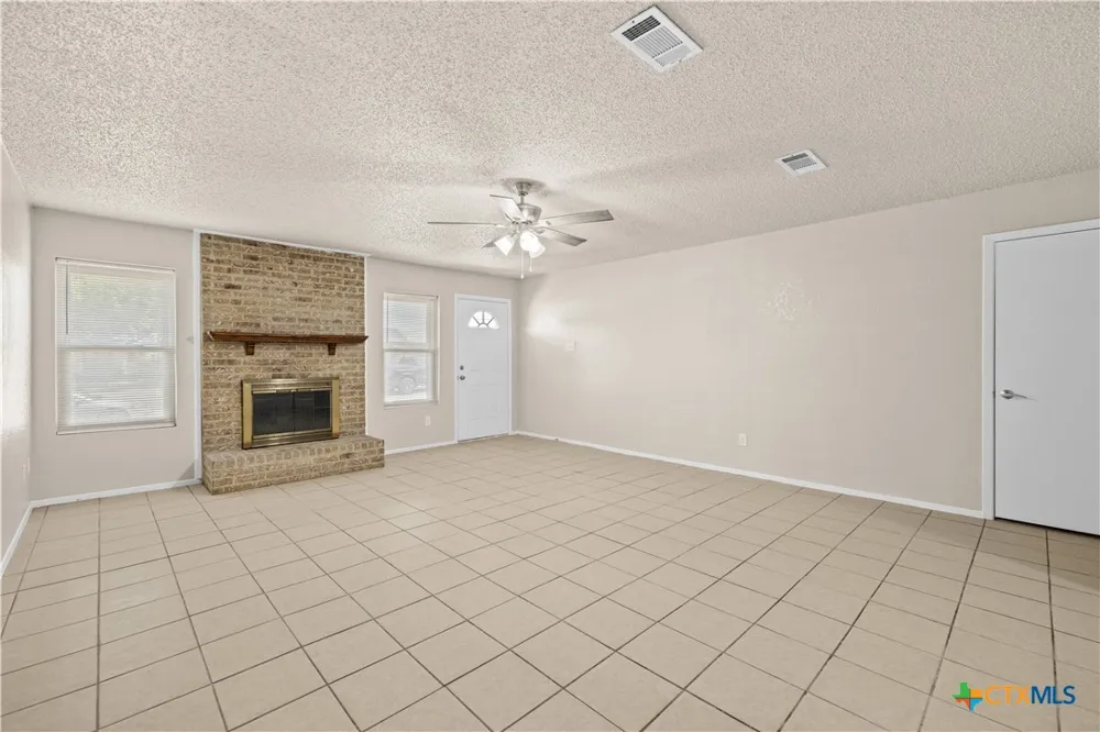 2808 Schwald Road Killeen, TX 76543