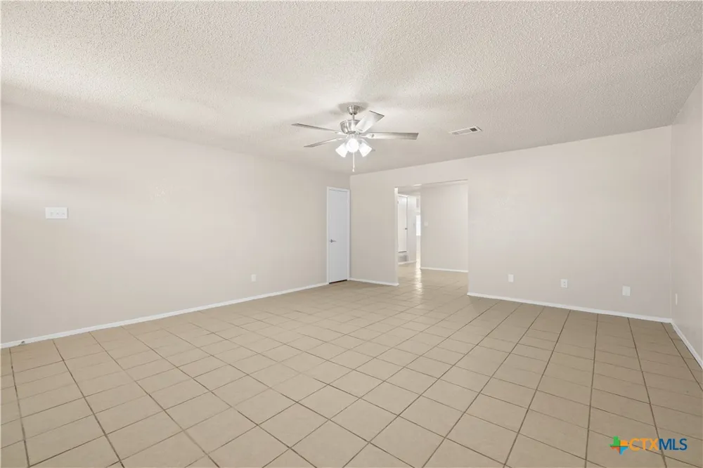 2808 Schwald Road Killeen, TX 76543