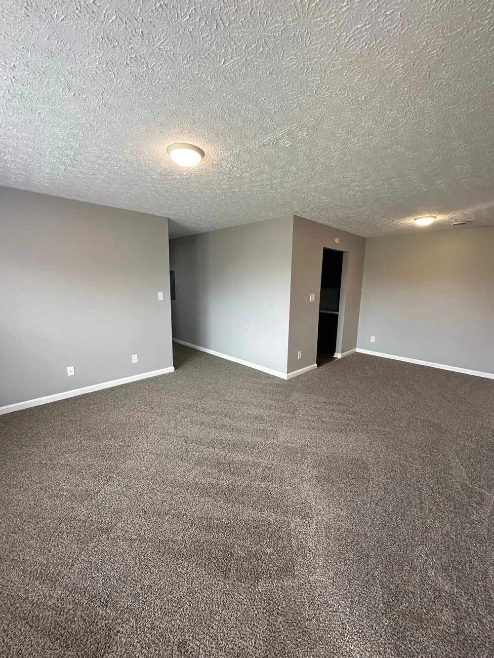 3885 Northeast Dr #B Clarksville, TN 37040