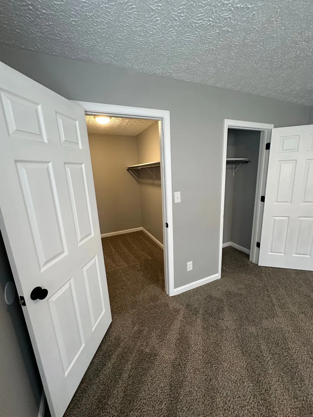 3885 Northeast Dr #B Clarksville, TN 37040