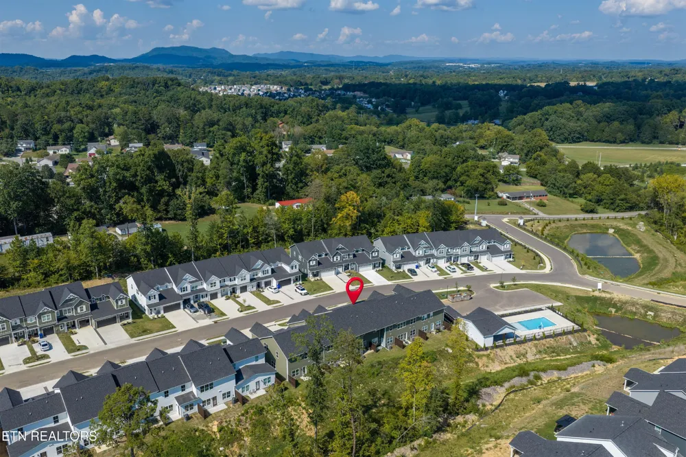 7364 Sun Blossom Lane Knoxville, TN 37924