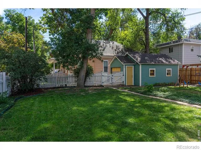 352 Collyer Street Longmont, CO 80501