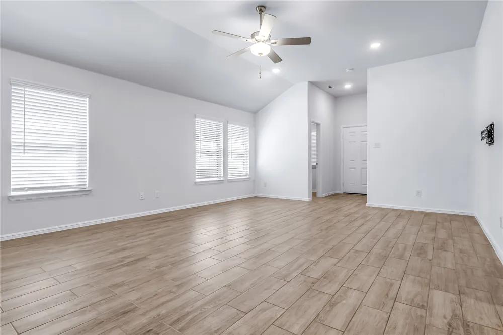 1136 Aragon Trail Mesquite, TX 75149
