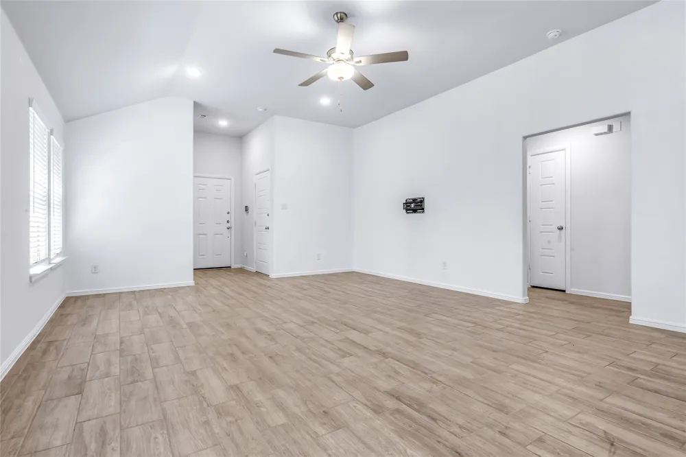 1136 Aragon Trail Mesquite, TX 75149