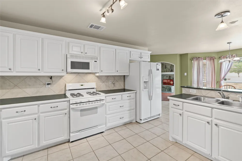8019 Irma Drive Royse City, TX 75189