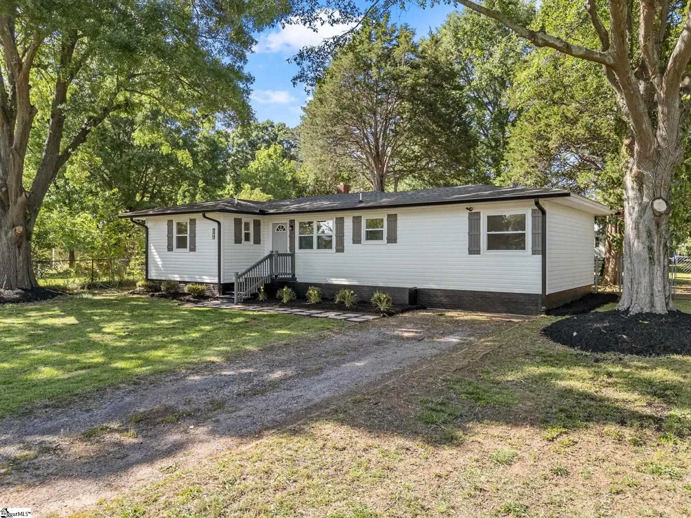255 Hazelwood Avenue Spartanburg, SC 29302