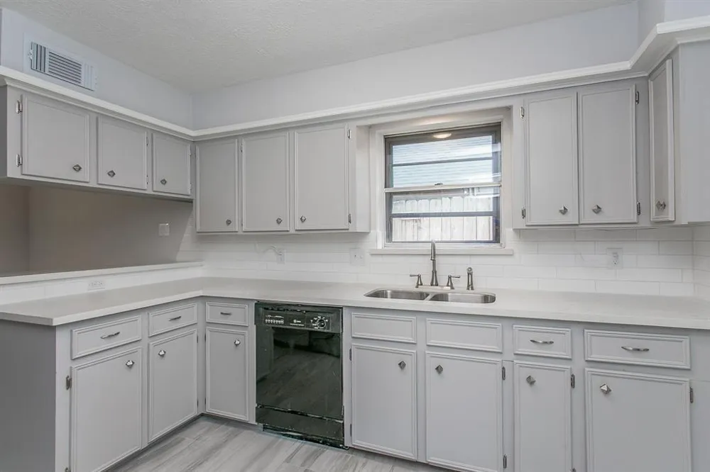 4219 Tuscarora Street Pasadena, TX 77504