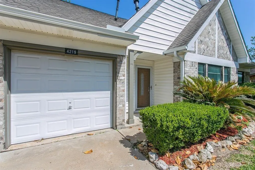 4219 Tuscarora Street Pasadena, TX 77504