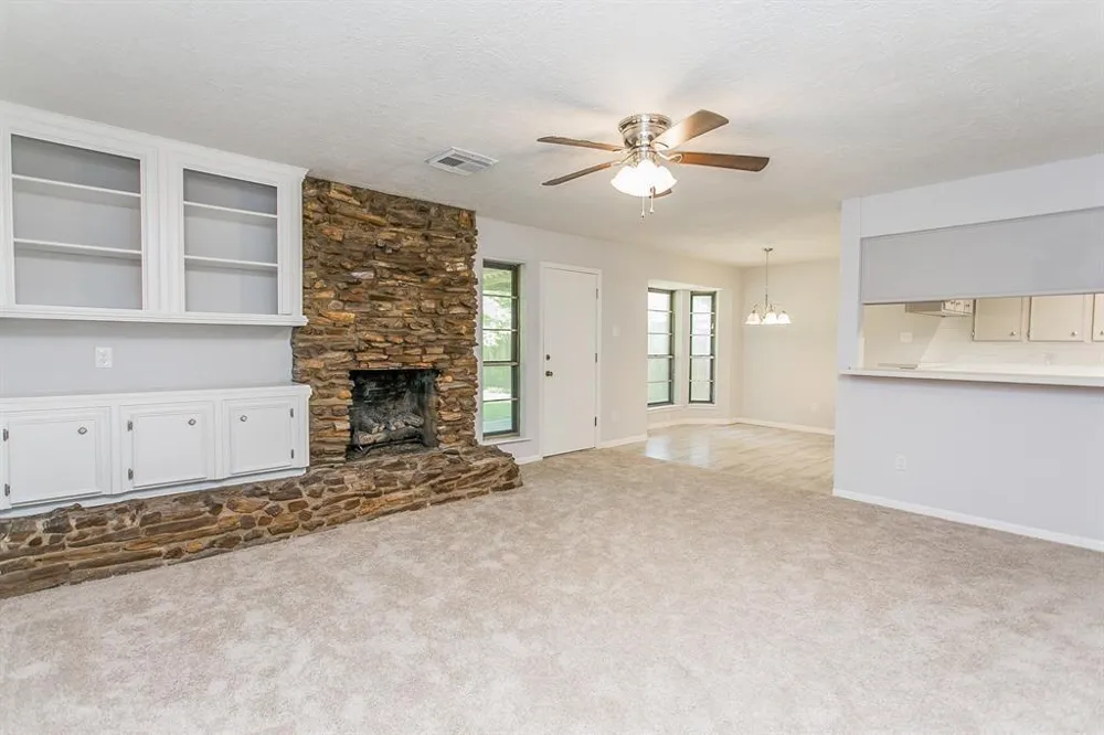 4219 Tuscarora Street Pasadena, TX 77504