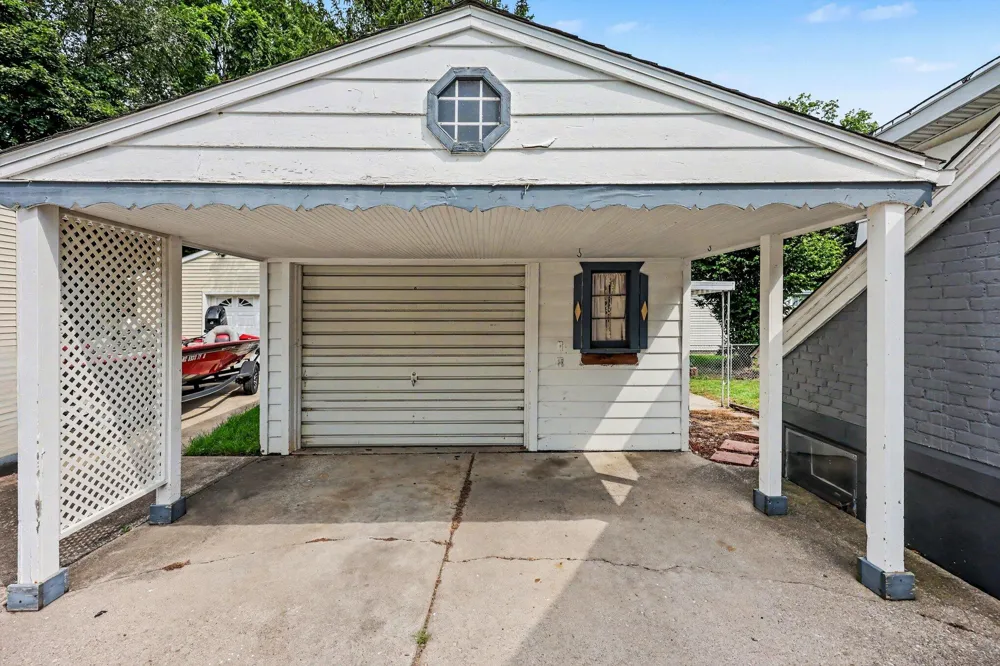 972 Michigan Avenue Adrian, MI 49221