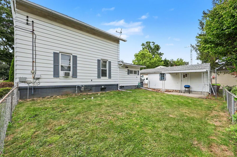 972 Michigan Avenue Adrian, MI 49221