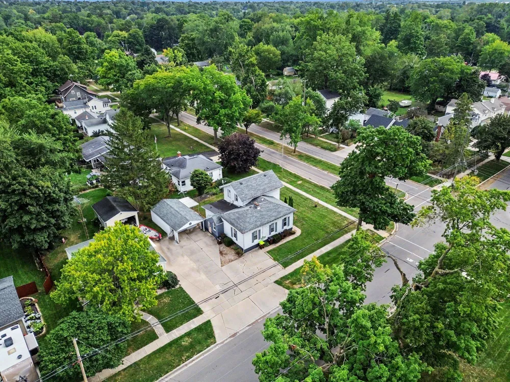 972 Michigan Avenue Adrian, MI 49221