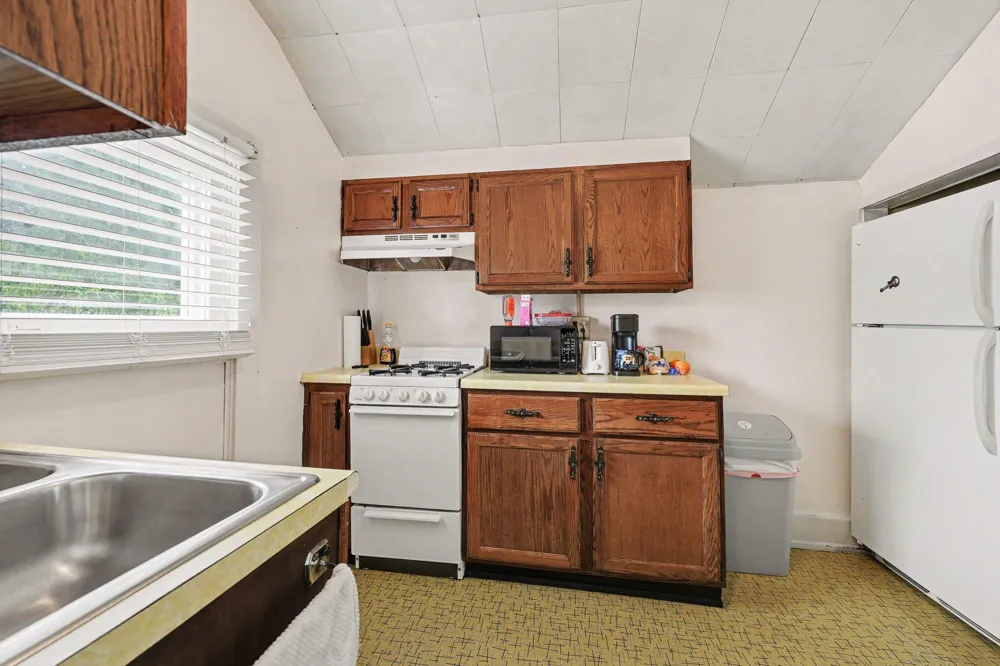 972 Michigan Avenue Adrian, MI 49221