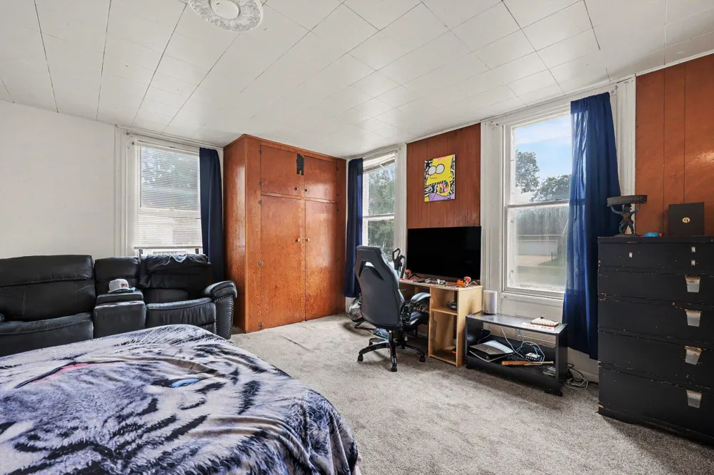 972 Michigan Avenue Adrian, MI 49221