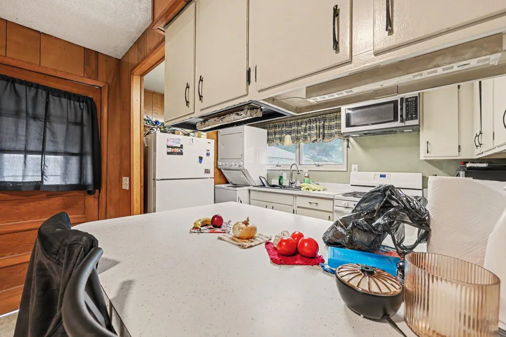 972 Michigan Avenue Adrian, MI 49221