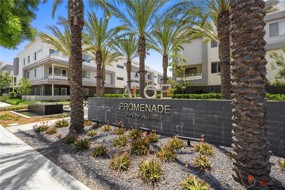 1874 S Westside Drive #38 Anaheim, CA 92805