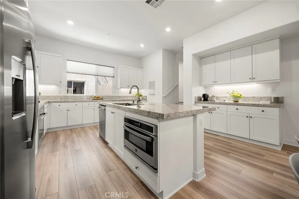 1874 S Westside Drive #38 Anaheim, CA 92805
