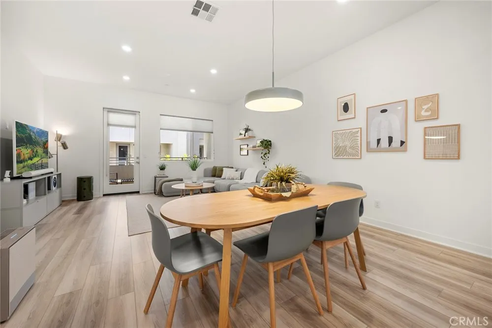 1874 S Westside Drive #38 Anaheim, CA 92805