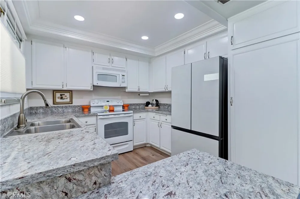 4017 Calle Sonora Este #B Laguna Woods, CA 92637