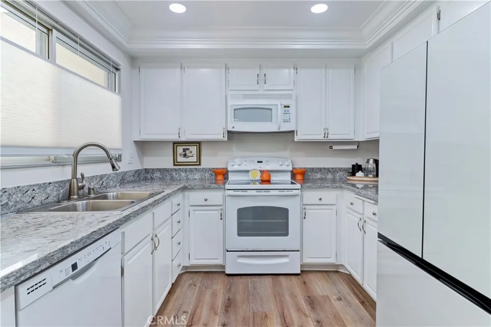 4017 Calle Sonora Este #B Laguna Woods, CA 92637