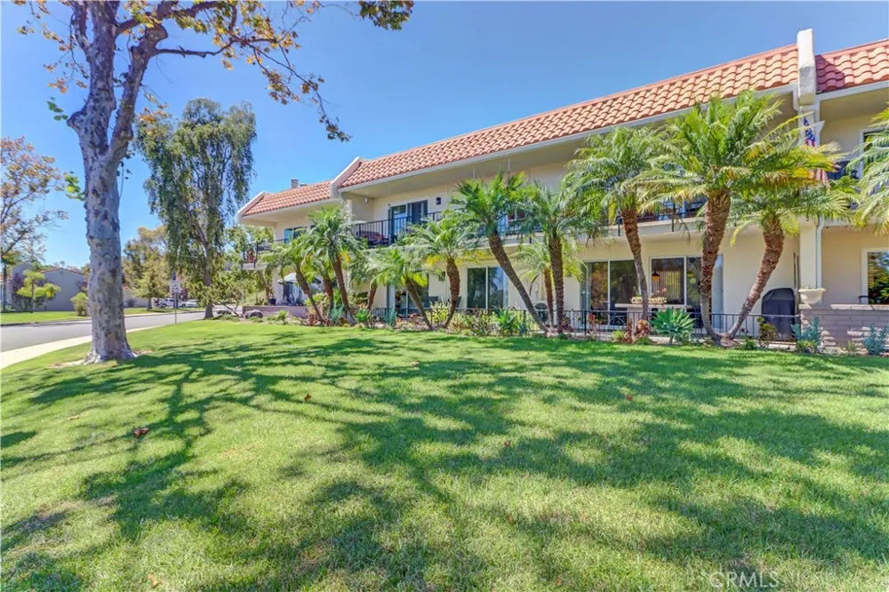4017 Calle Sonora Este #B Laguna Woods, CA 92637