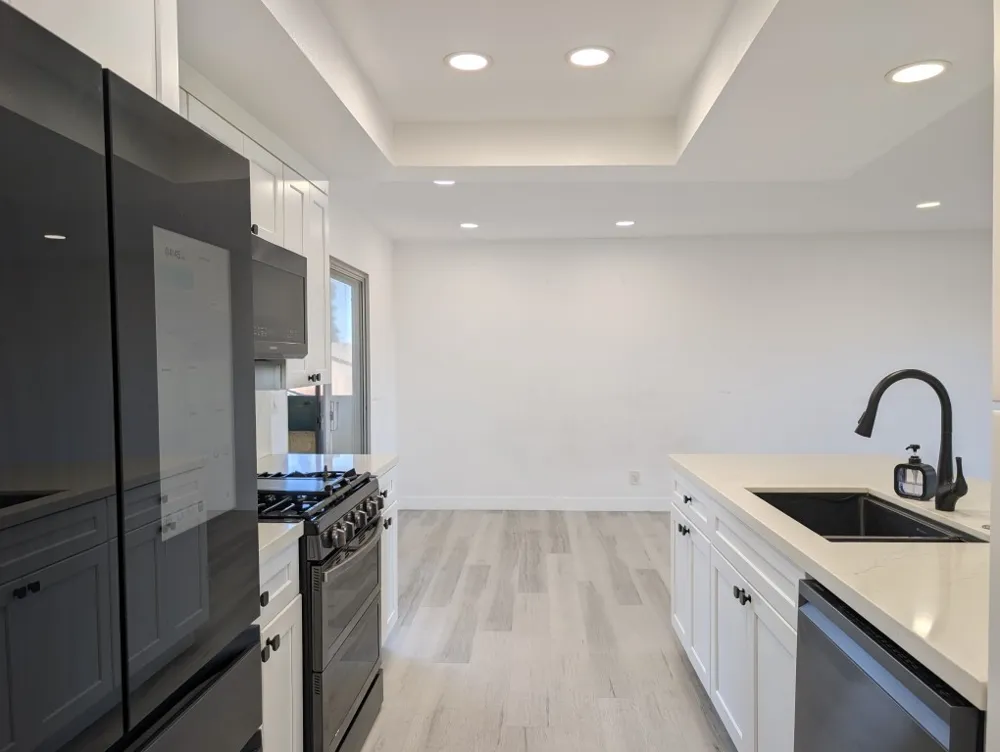 12635 Main #221 Garden Grove, CA 92840