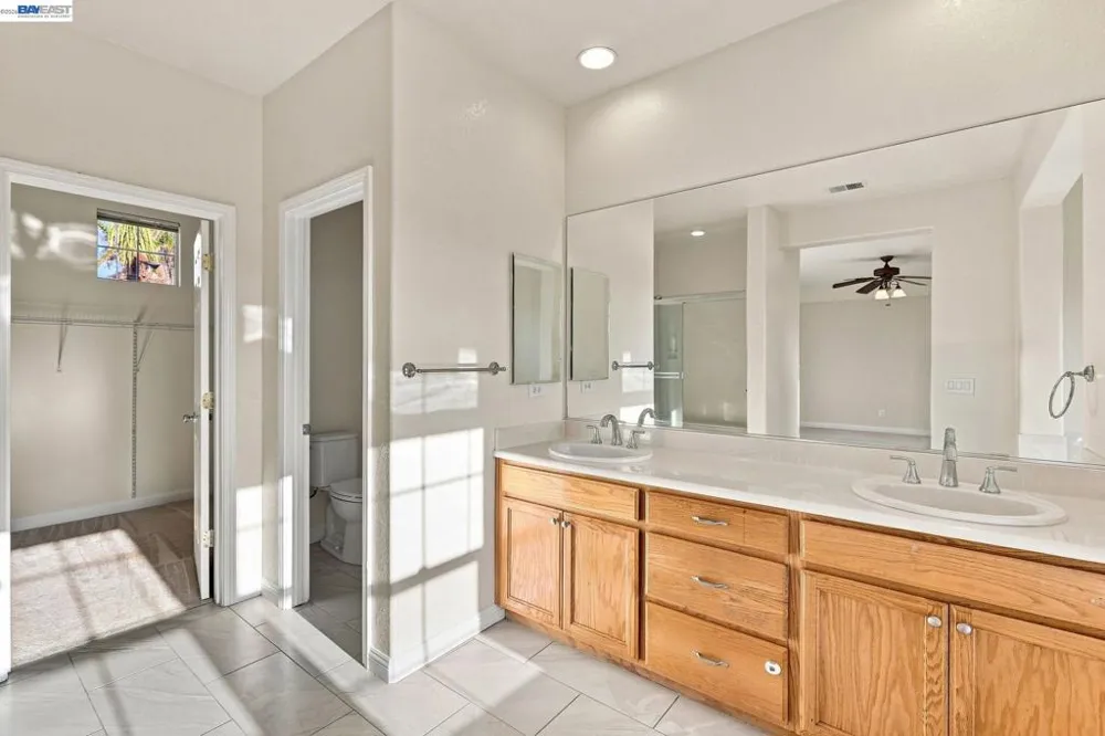 565 Presidio Pl Tracy, CA 95377