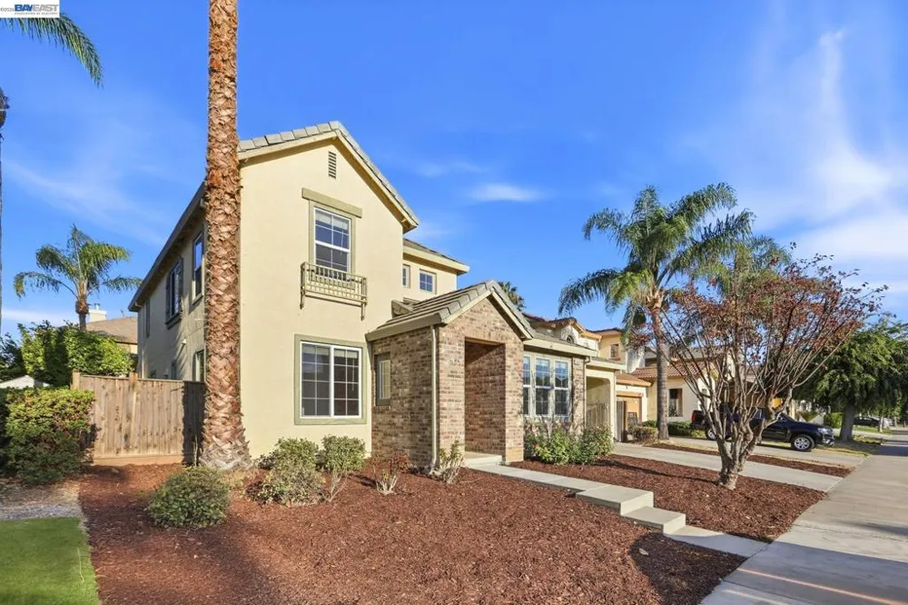 565 Presidio Pl Tracy, CA 95377