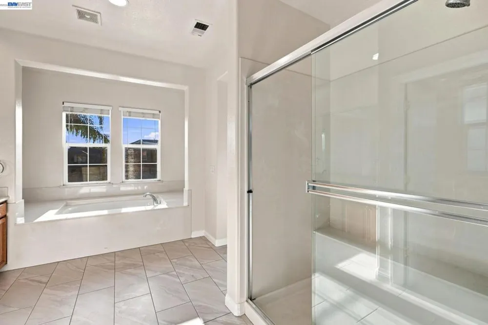 565 Presidio Pl Tracy, CA 95377