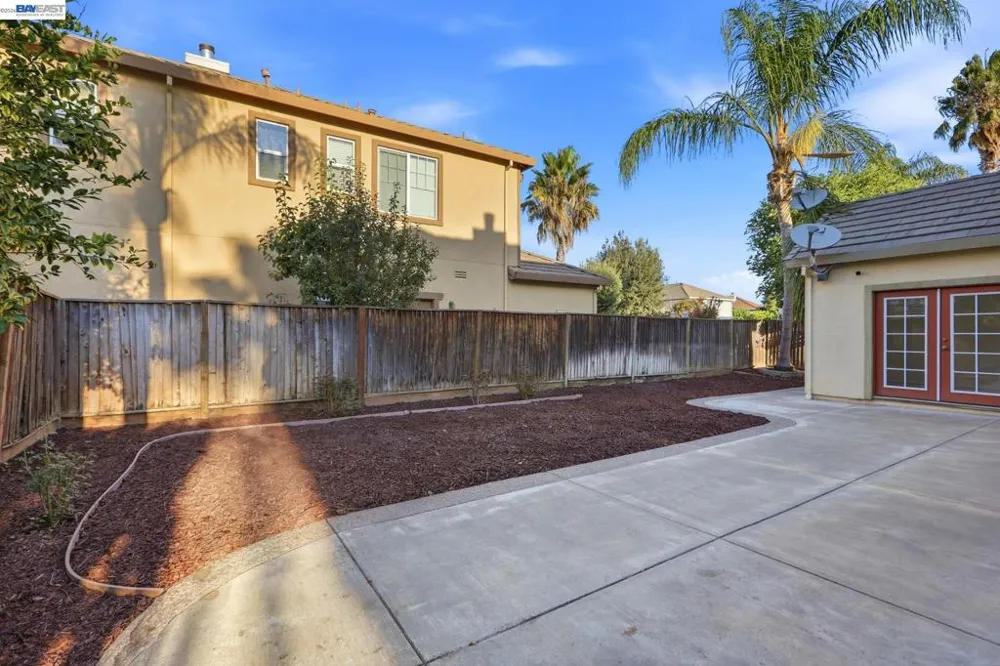 565 Presidio Pl Tracy, CA 95377