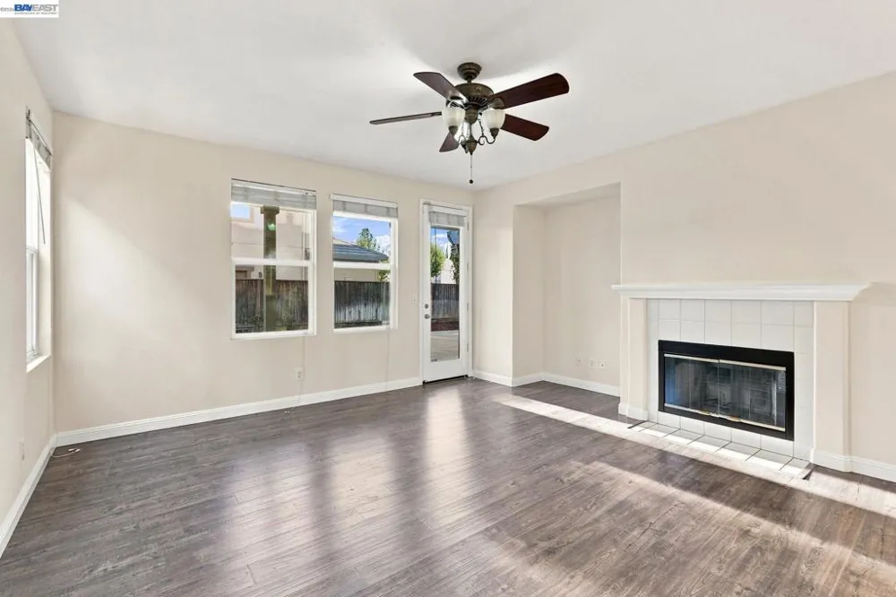565 Presidio Pl Tracy, CA 95377