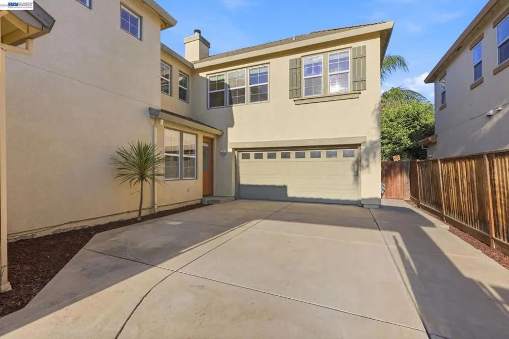 565 Presidio Pl Tracy, CA 95377