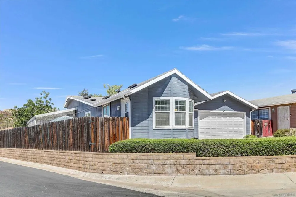 15935 Spring Oaks Rd #129 El Cajon, CA 92021