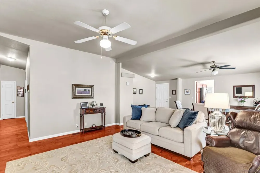 15935 Spring Oaks Rd #129 El Cajon, CA 92021