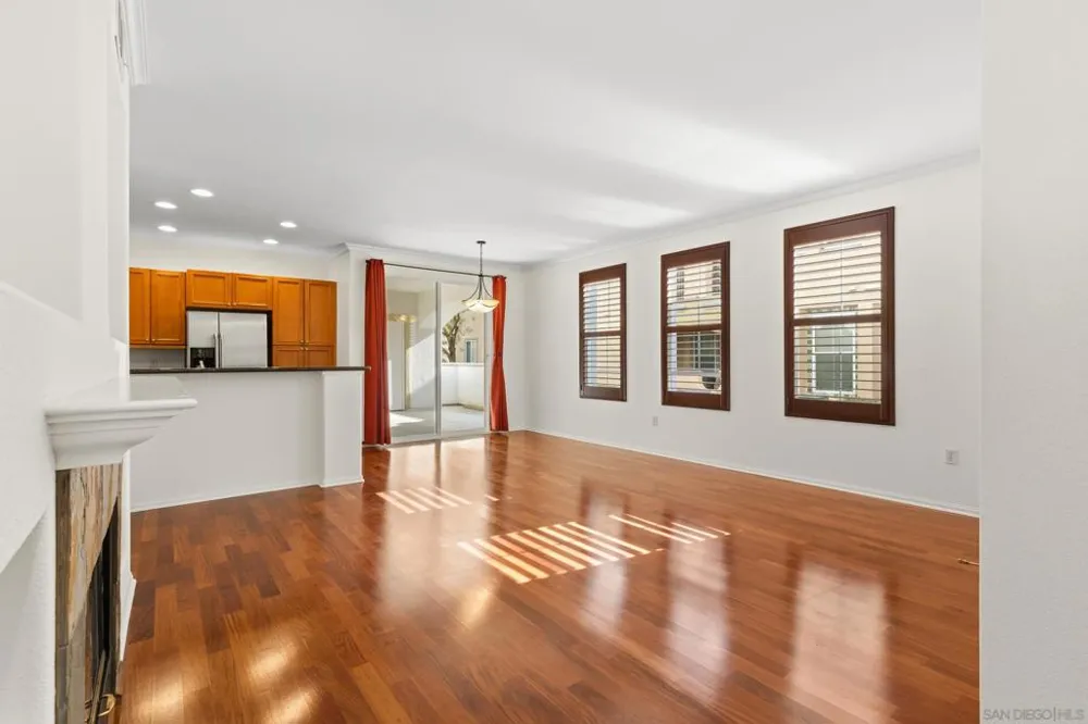 12685 Savannah Creek Dr. #261 San Diego, CA 92128