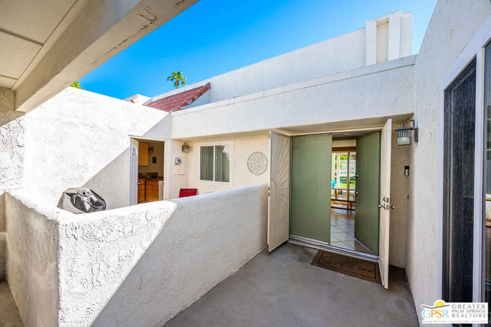 5980 Paradise Plaza Palm Springs, CA 92264