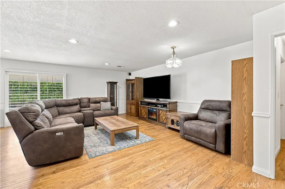 4119 Belinda Street Simi Valley, CA 93063