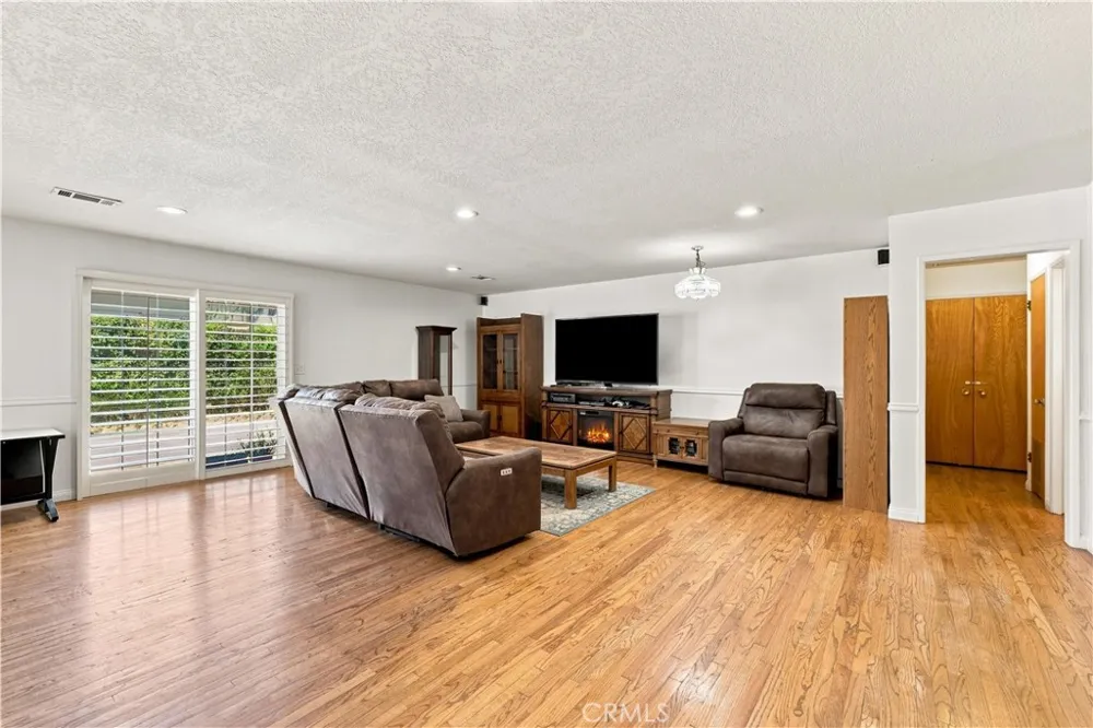 4119 Belinda Street Simi Valley, CA 93063