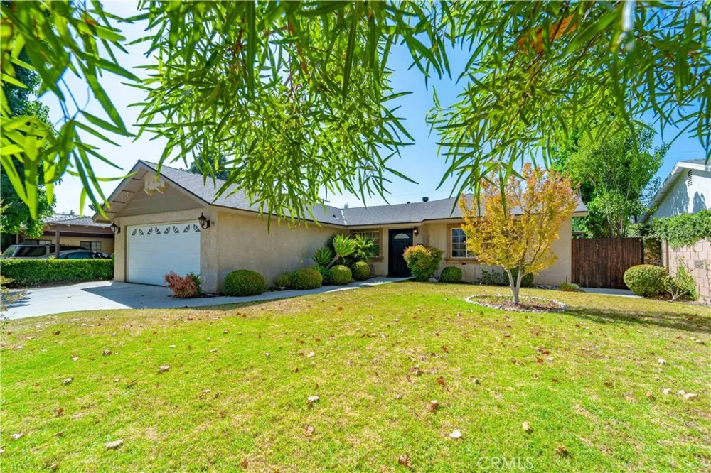 23812 Archwood West Hills, CA 91307