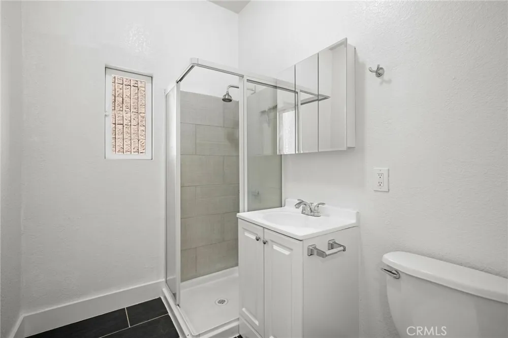 228 S Kenwood Street #402 Glendale, CA 91205