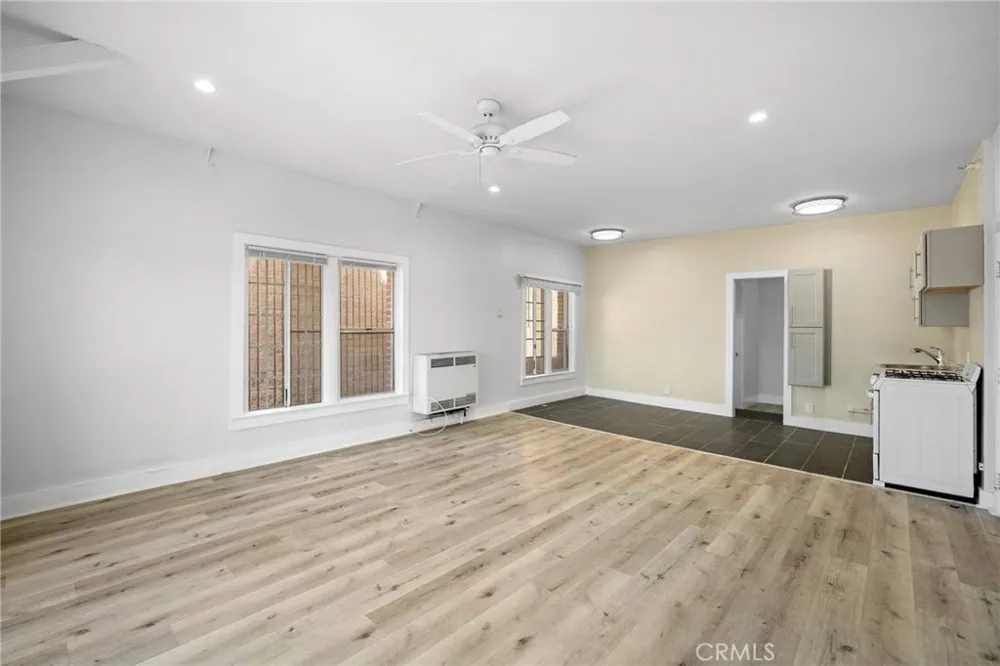228 S Kenwood Street #402 Glendale, CA 91205