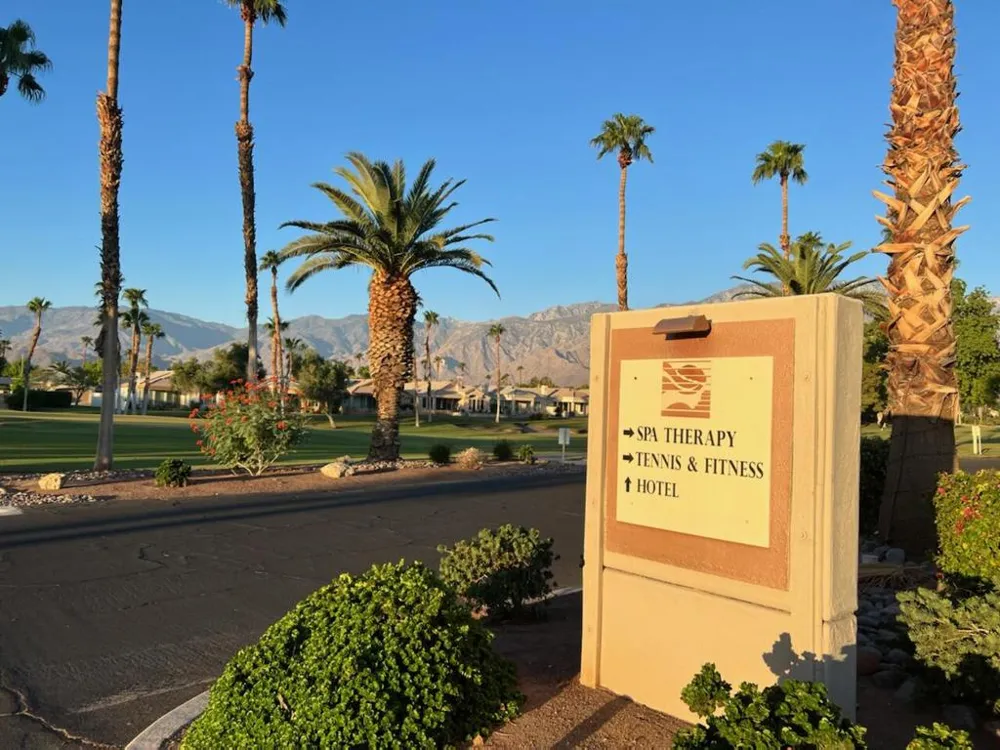67560 Natoma Drive Cathedral City, CA 92234