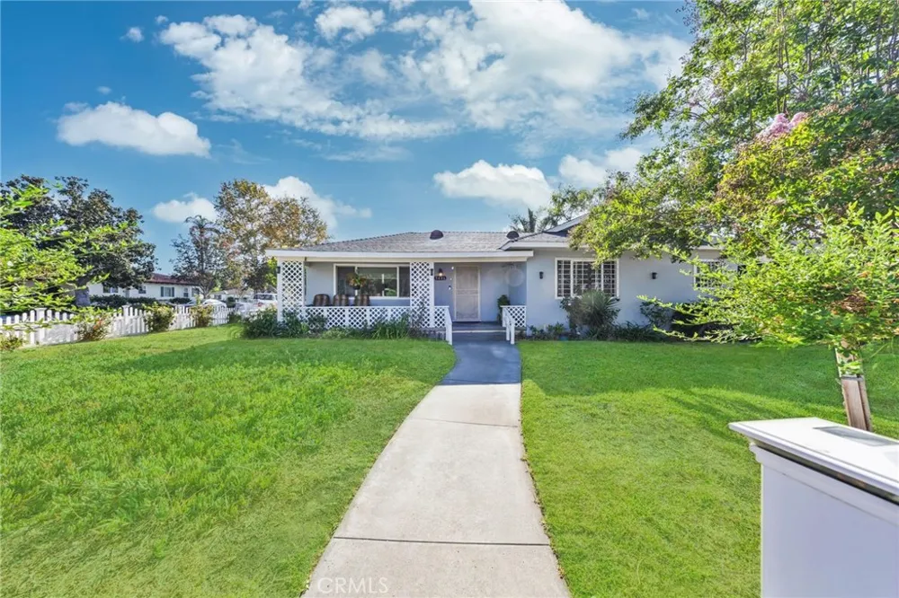 5446 Arden Temple City, CA 91780