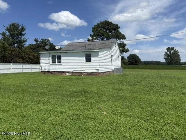 8714 Tyson Farm Road Stantonsburg, NC 27883