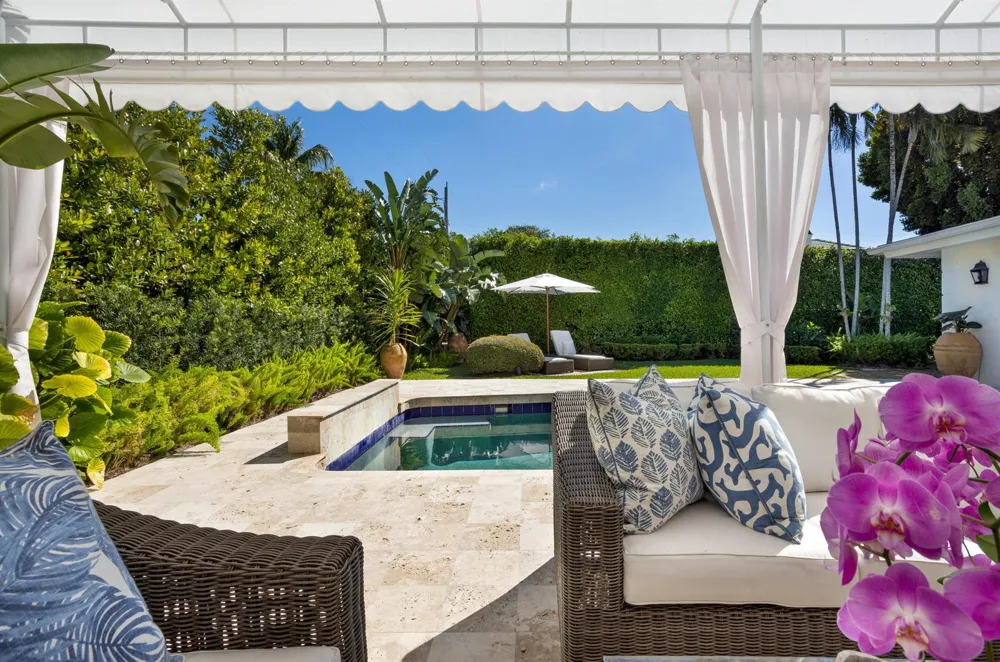 265 SANDPIPER DRIVE Palm Beach, FL 33480