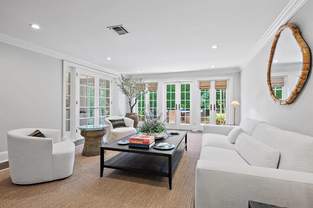 265 SANDPIPER DRIVE Palm Beach, FL 33480
