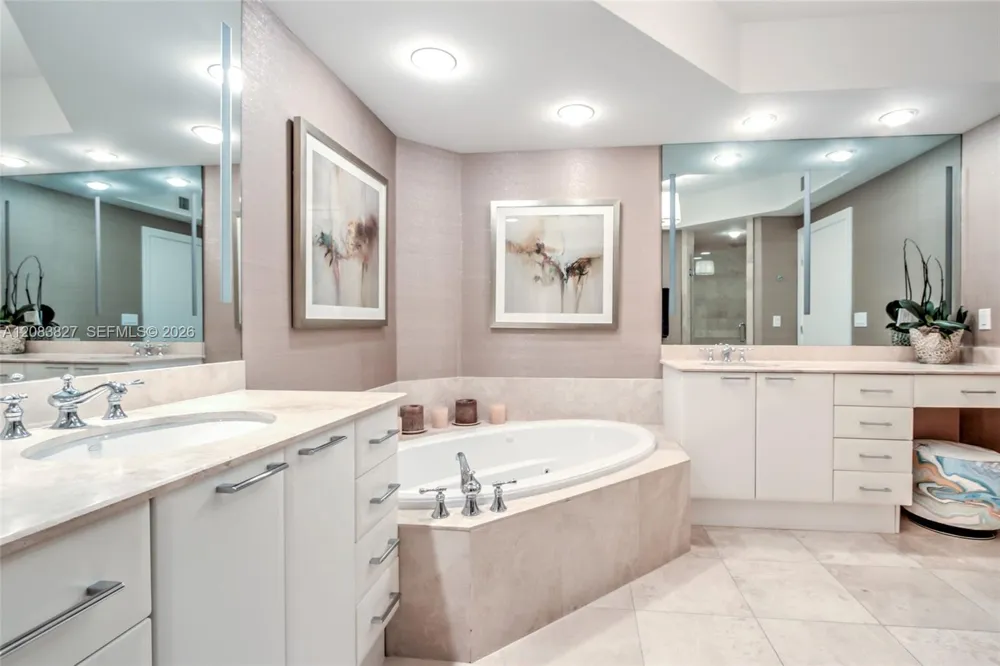 3535 S OCEAN DR #705 Hollywood, FL 33019
