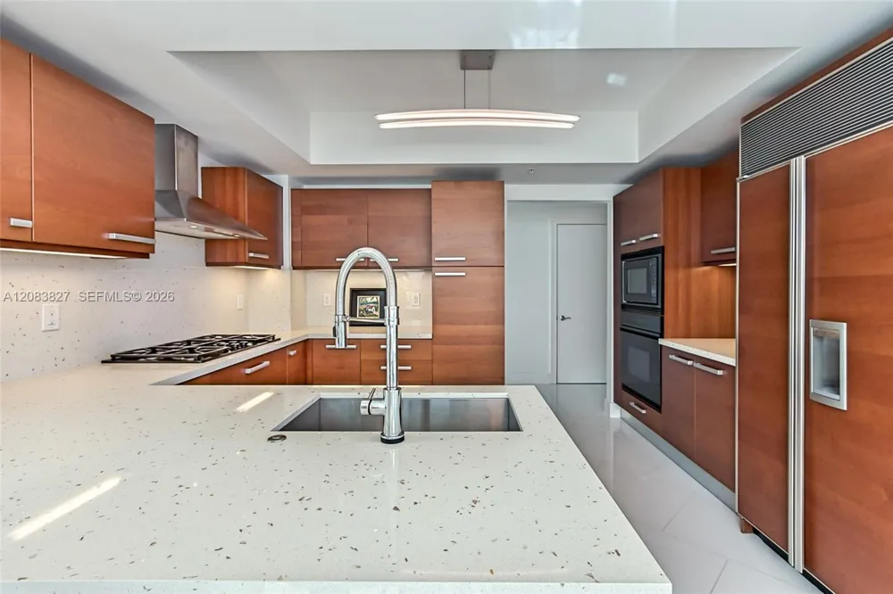 3535 S OCEAN DR #705 Hollywood, FL 33019