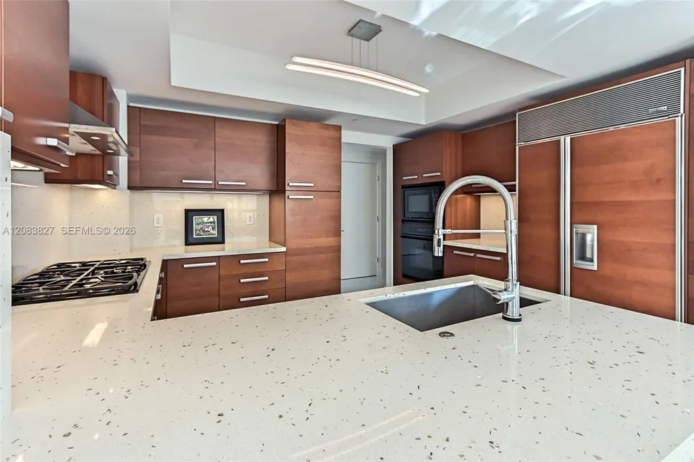 3535 S OCEAN DR #705 Hollywood, FL 33019